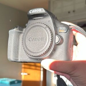 Canon Rebel T7 camera